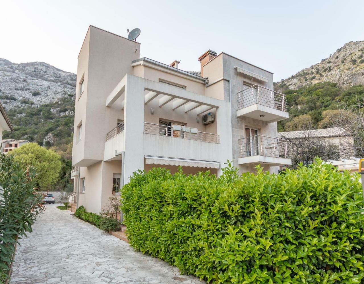 Apartment San Marco Risan Exterior photo